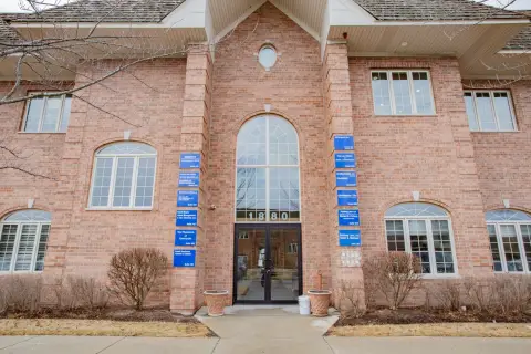 Libertyville Office Space For Sale