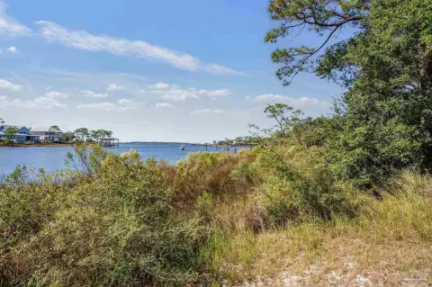 Waterfront Lot on Innerarity Island
