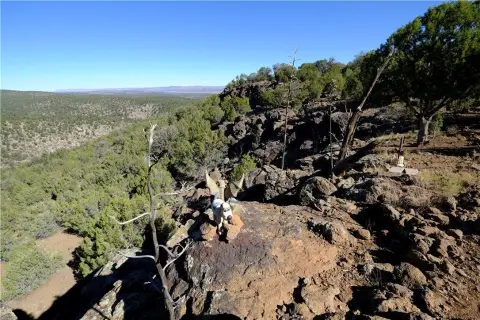 Seligman, AZ Canyon-Edge Campsite Land