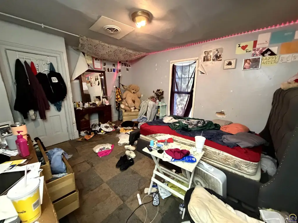 Picture 19