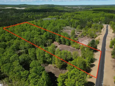 Land in Brightland Woods