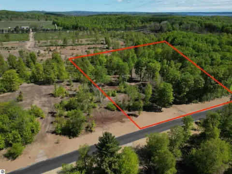 Secluded Land in Maple City