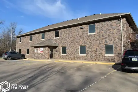 Ottumwa Fourplex Near Regional Health