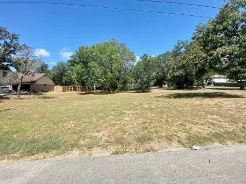 Corner Lot in Bellville, TX
