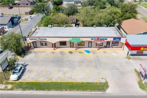 San Juan Commercial Plaza