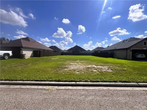 Residential Lot in Private Subdivision