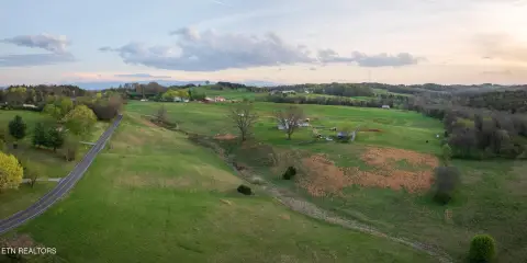 Unrestricted Land in White Pine