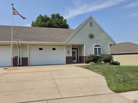 Walk-Out Ranch Half-Duplex