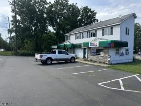 Renovated Storefront in Lincoln Park