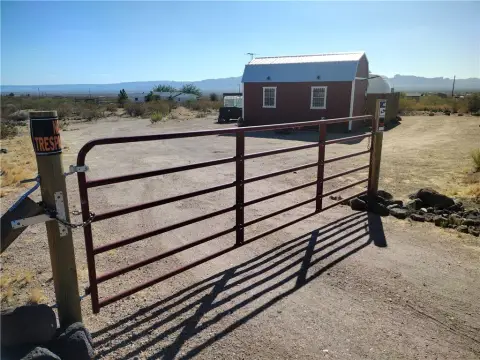 Golden Valley Land with Improvements