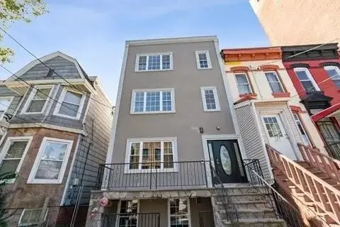 Office Space in Journal Square