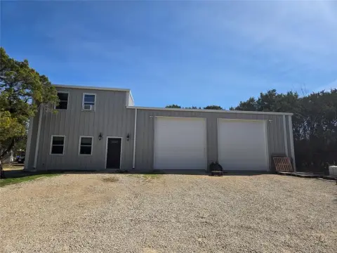 Azle Live-Work Barndominium on Acres