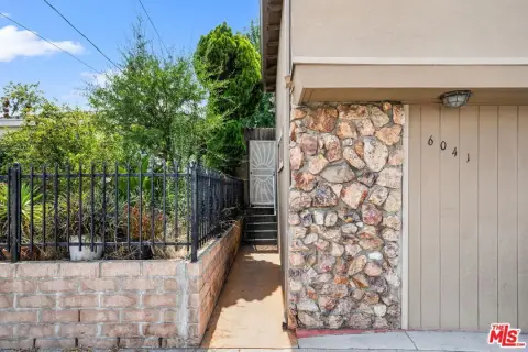 Gated Triplex with Detached Storage
