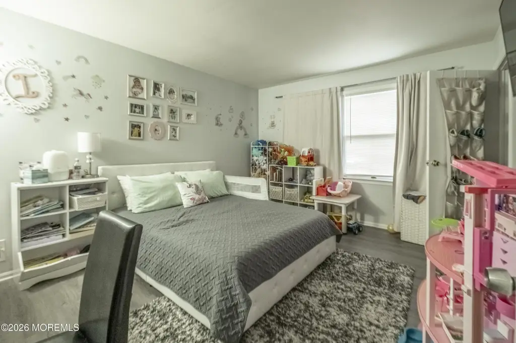 Picture 8