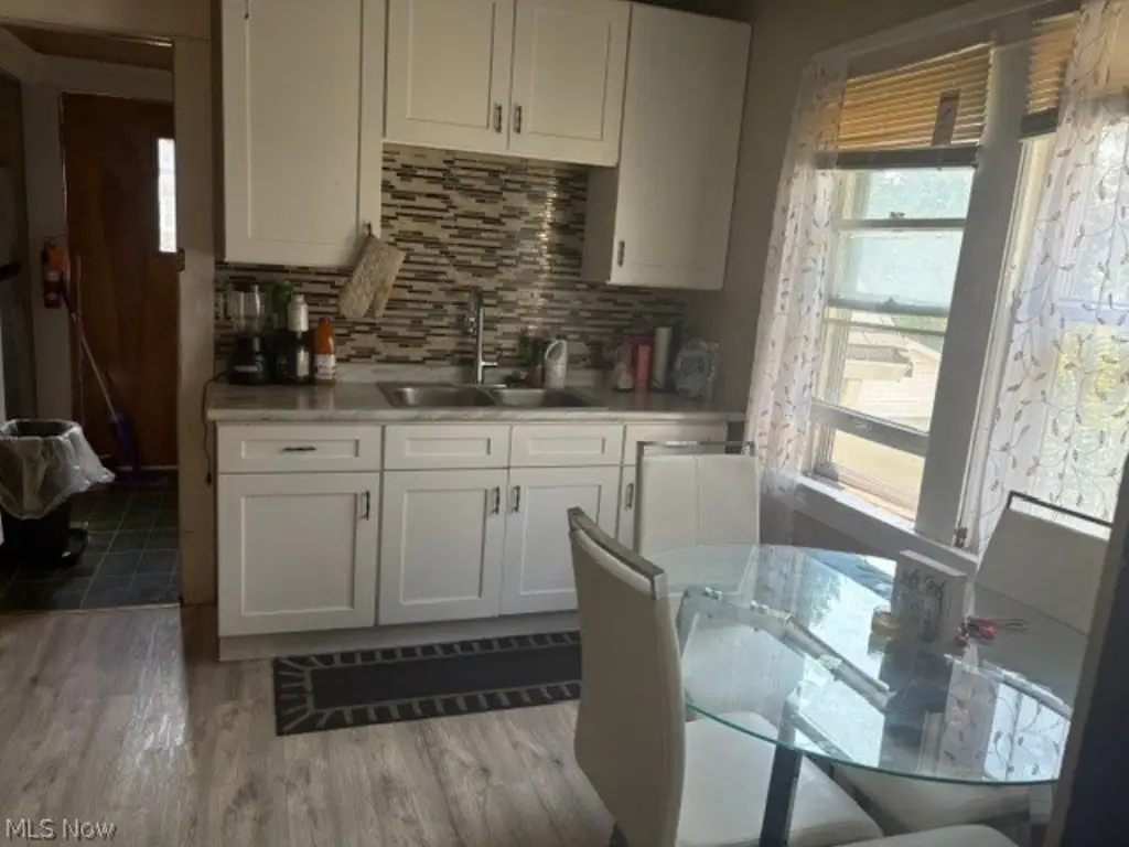 Picture 5