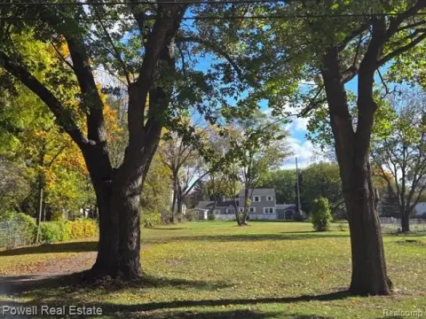 Residential Land in Established Neighborhood