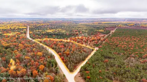 Nearly 10-Acre Wooded Retreat