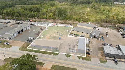 Industrial Flex Property with Open Yard