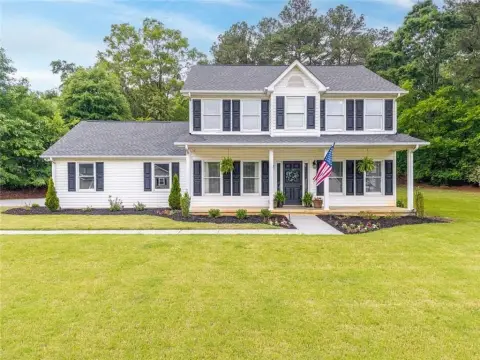 Picture of Single family properties at 226 Charles Drive NE, Calhoun, GA