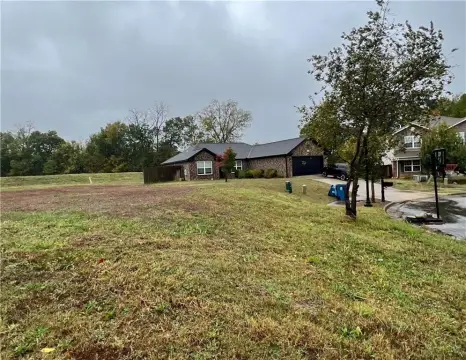 Residential Land in Bentonville, AR