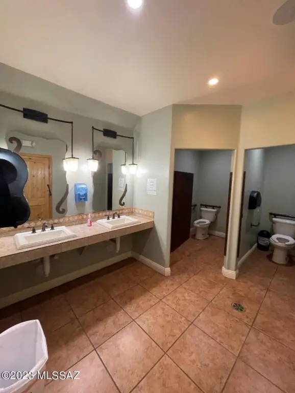 Picture 9