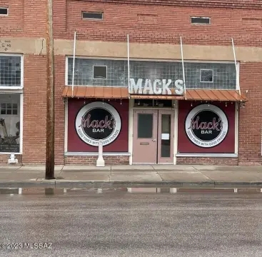 Sports Bar with Outdoor Patio
