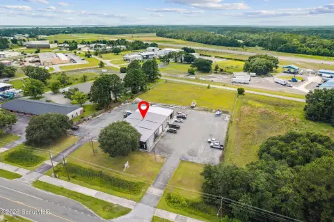 Picture of Warehouses at 979 Point Peter Road, Saint Marys, GA