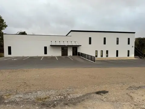 Updated Office Suite in Fredericksburg