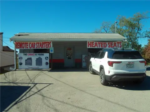 Two-Level Mixed-Use Property