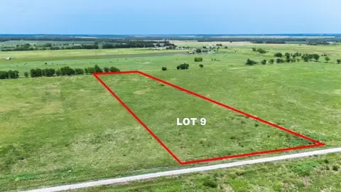 Three Acre Lot in Pecan Gap