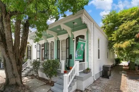 Charming Uptown New Orleans Duplex