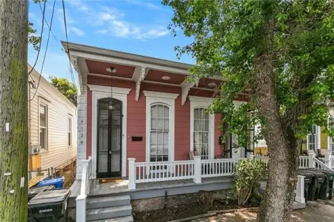 Charming Uptown New Orleans Duplex