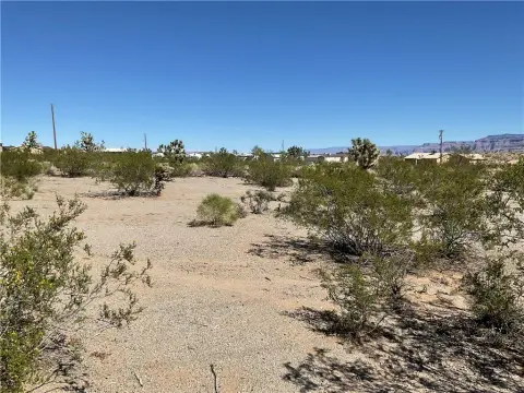 Land in Meadview, Arizona