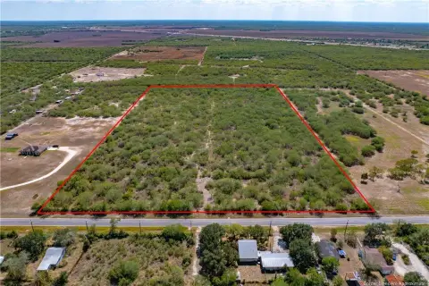 Unrestricted Land in Alice, Texas