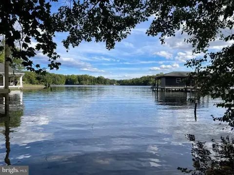 Waterfront Lot on Lake Anna