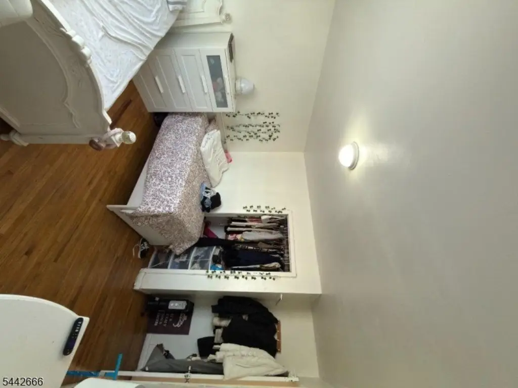 Picture 9