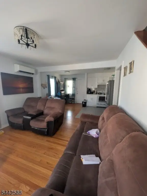 Picture 3