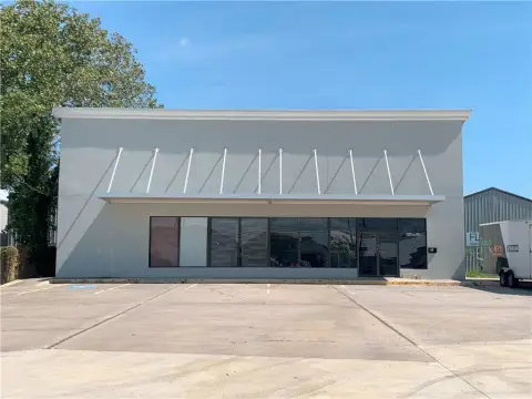 Remodeled Retail Space in Rockport