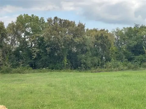 Commercial Land in Ennis, TX