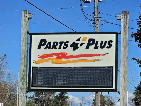 Commercial Property on M-65 Corridor