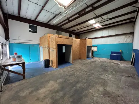 Edgewater Office/Warehouse Flex Space