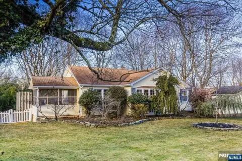 Ramsey Ranch with Finished Basement
