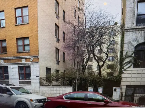 Manhattan Vacant Lot For Sale