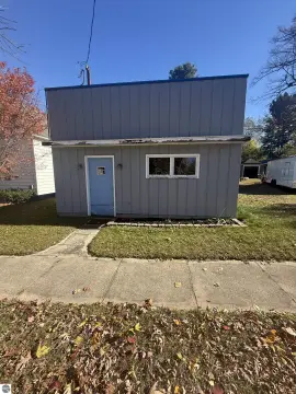 Commercial Land with Outbuilding