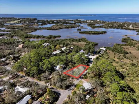 Cedar Key Lot with Views