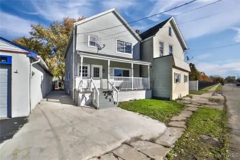 Renovated Duplex in South Buffalo
