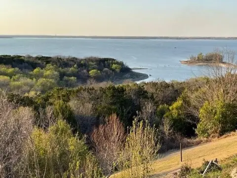 Residential Land Overlooking Lake Waco