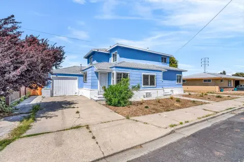 Remodeled Duplex in Antioch, CA