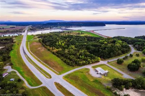 Sallisaw Mixed-Use Property For Sale