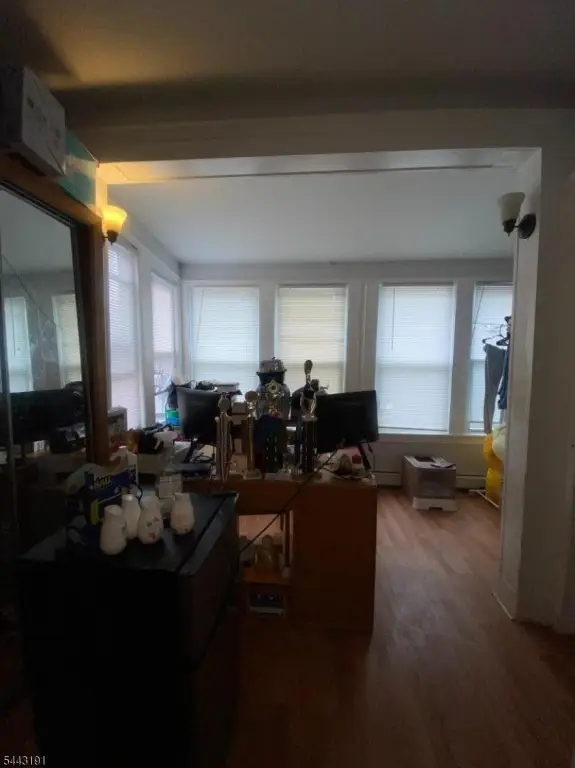 Picture 43